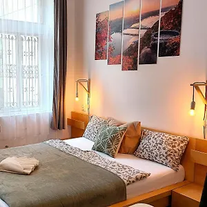 https://goodmo-apartman-corvin.inbudapesthotels.com