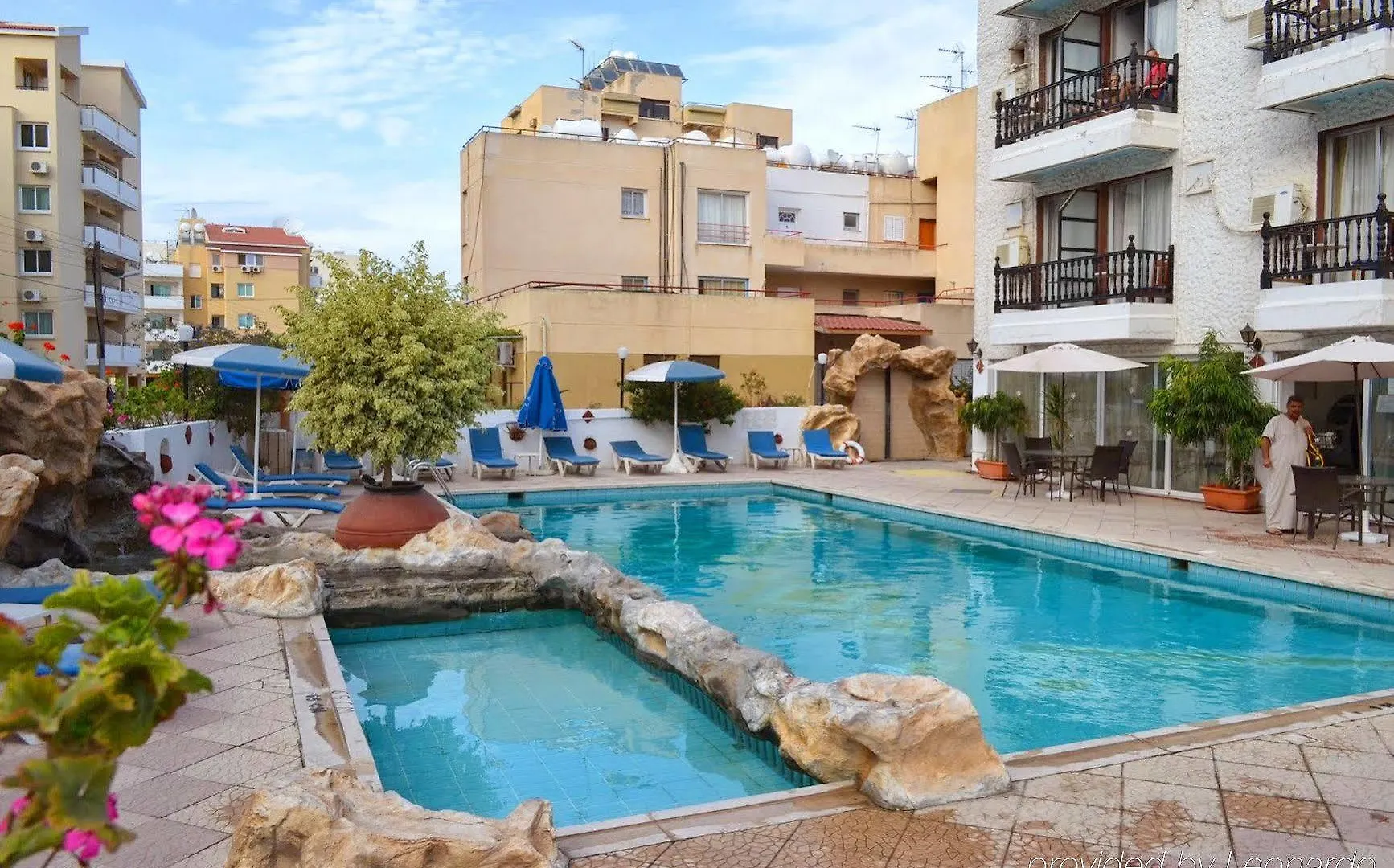 Hotel Best Western Plus Larco Larnaca 2*,